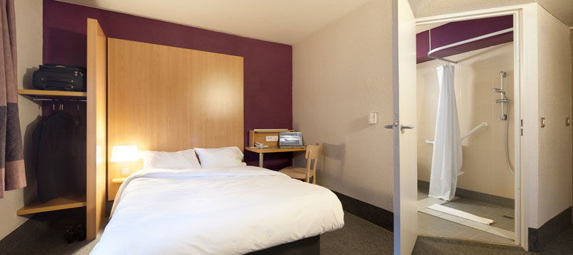 B&B Hotel Paris Le Bourget Bagian luar foto