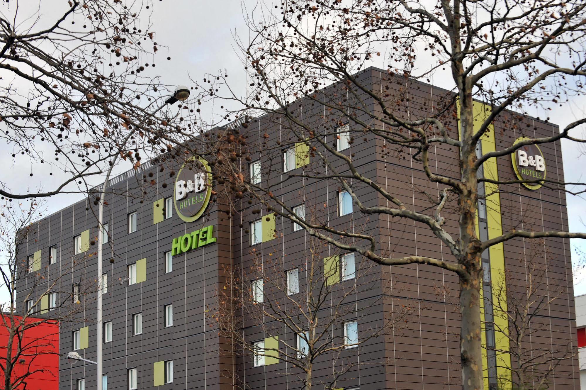 B&B Hotel Paris Le Bourget Bagian luar foto