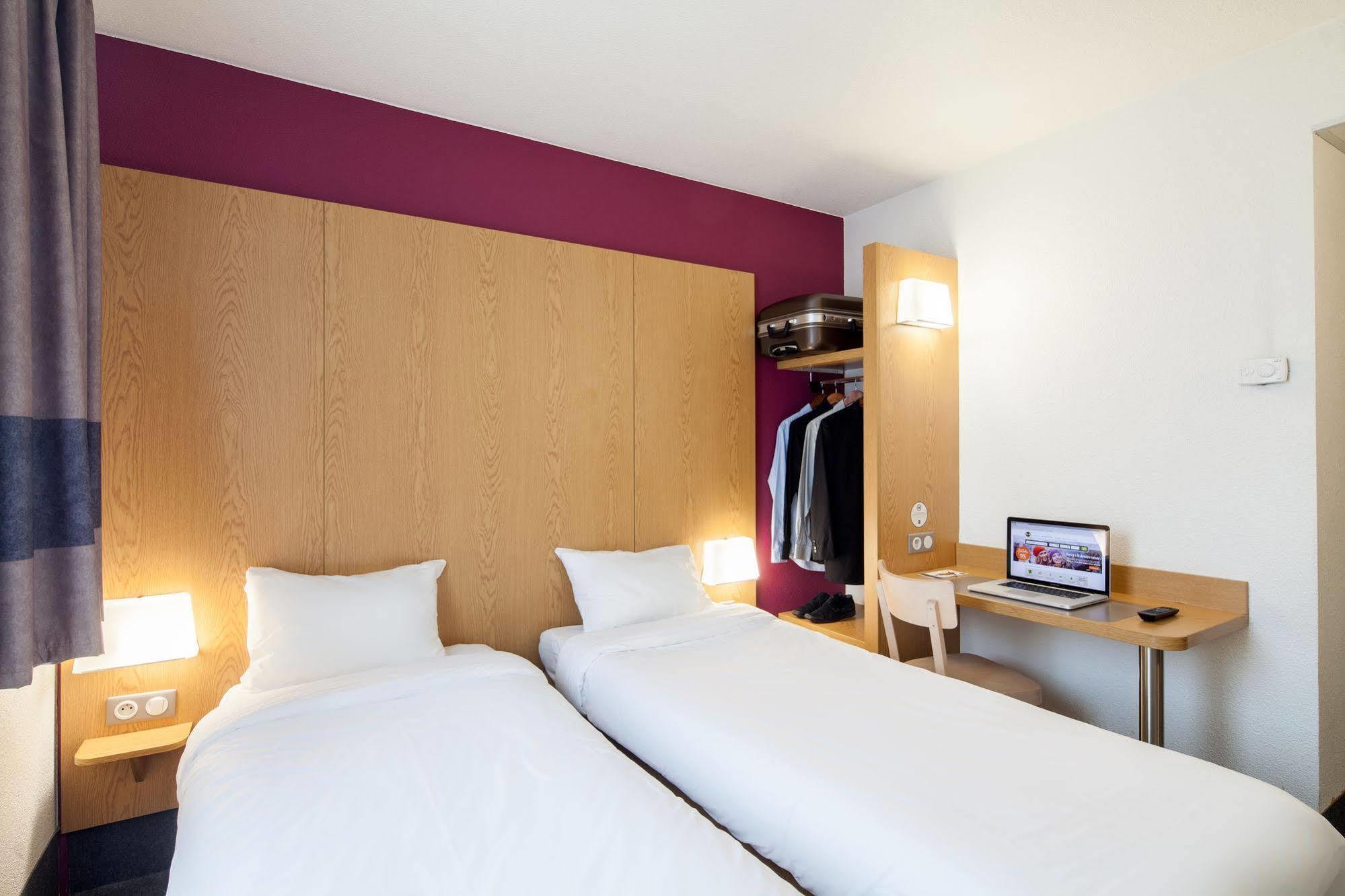 B&B Hotel Paris Le Bourget Bagian luar foto