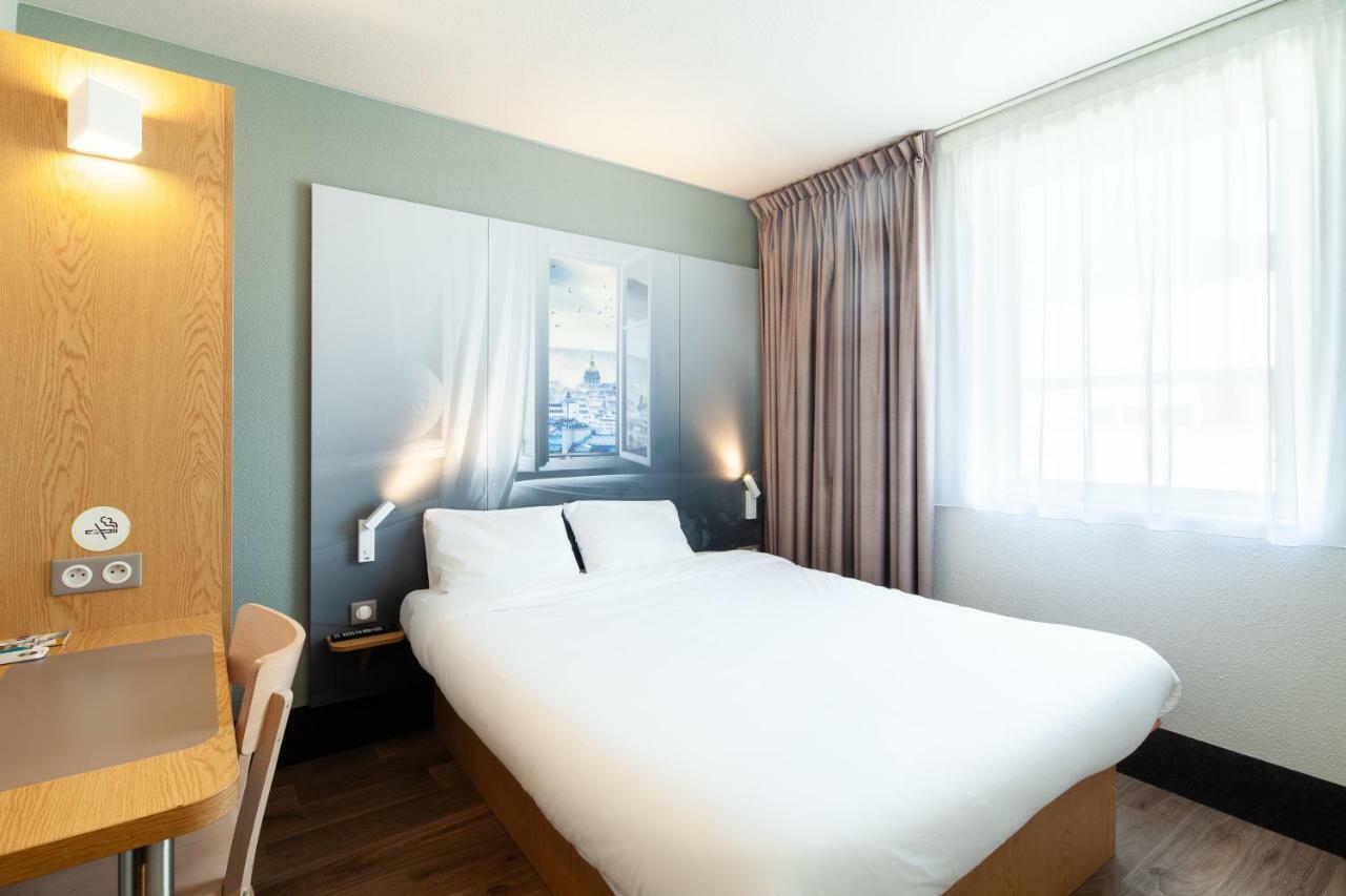 B&B Hotel Paris Le Bourget Bagian luar foto